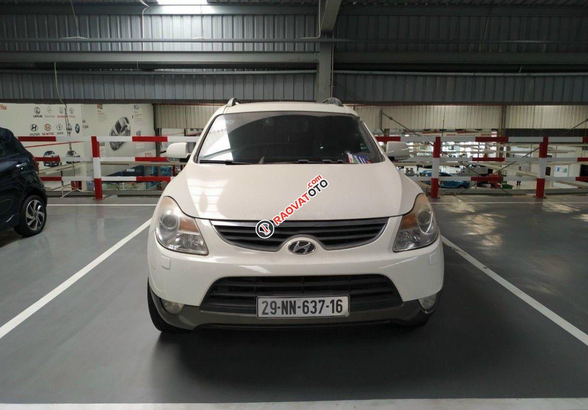 Cần bán xe Hyundai Veracruz sản xuất năm 2009, màu trắng, nhập khẩu nguyên chiếc -1
