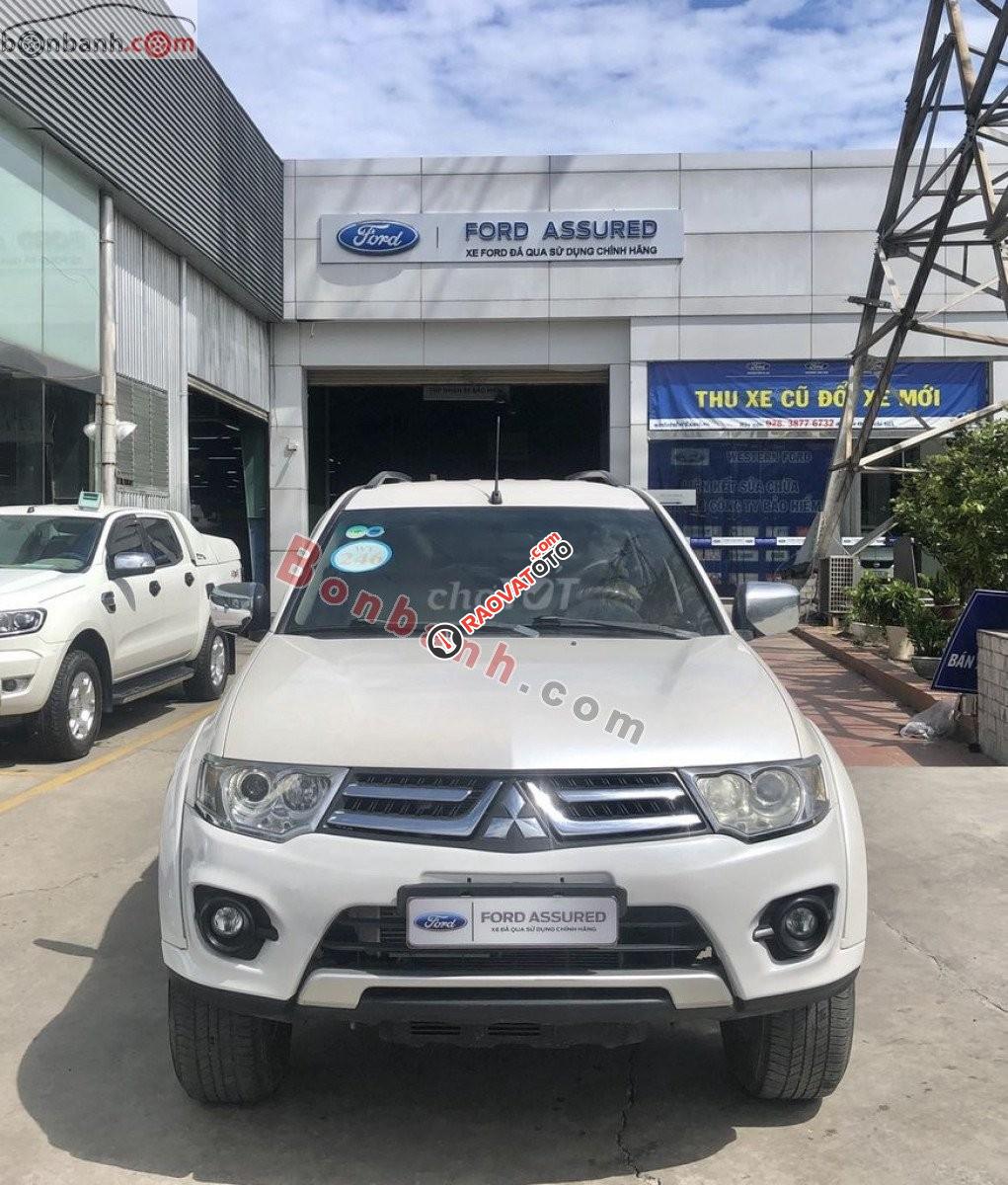 Cần bán xe Mitsubishi Pajero Sport 4x2 MT sản xuất năm 2016, màu trắng xe gia đình, giá 529tr-0