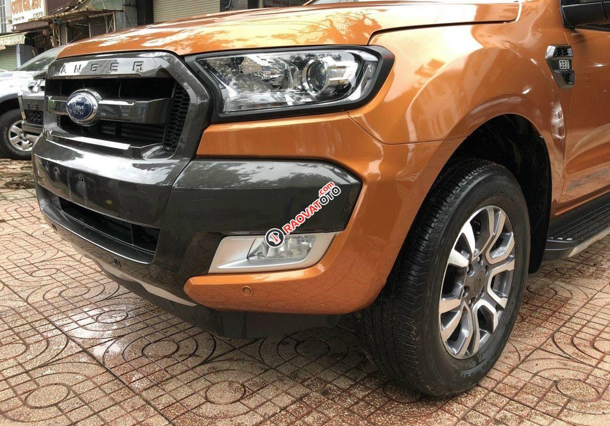 Bán Ford Ranger Wildtrak 3.2L 4x4 AT đời 2017, màu vàng -1