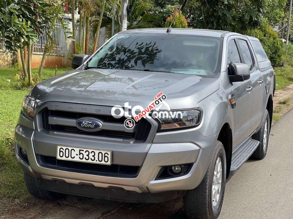 Bán Ford Ranger XLS 2017, màu xám, nhập khẩu số tự động-0