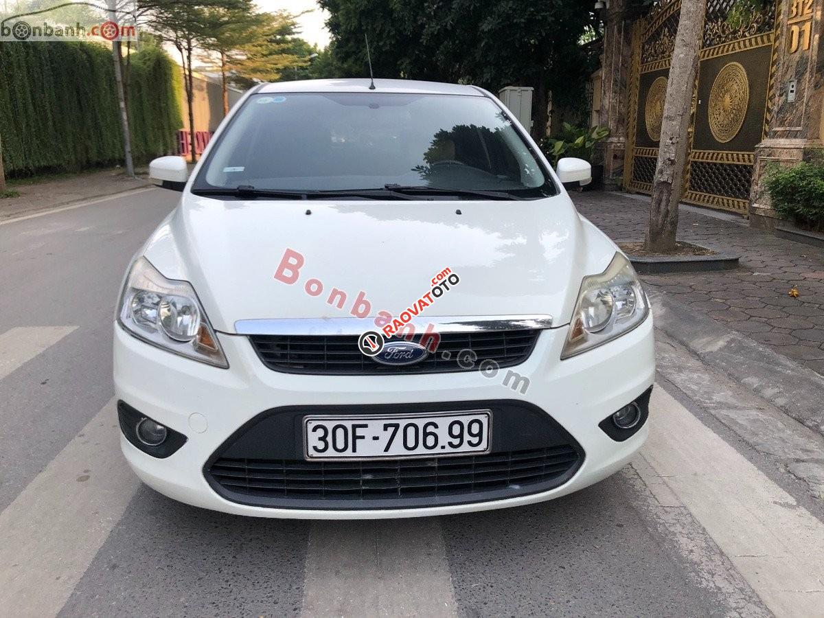 Cần bán lại xe Ford Focus 1.8AT sản xuất năm 2009, màu trắng, 255 triệu-1