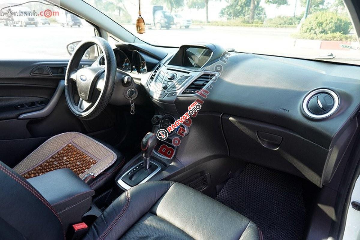 Cần bán lại xe Ford Fiesta 1.5AT Trend đời 2014, màu trắng-8