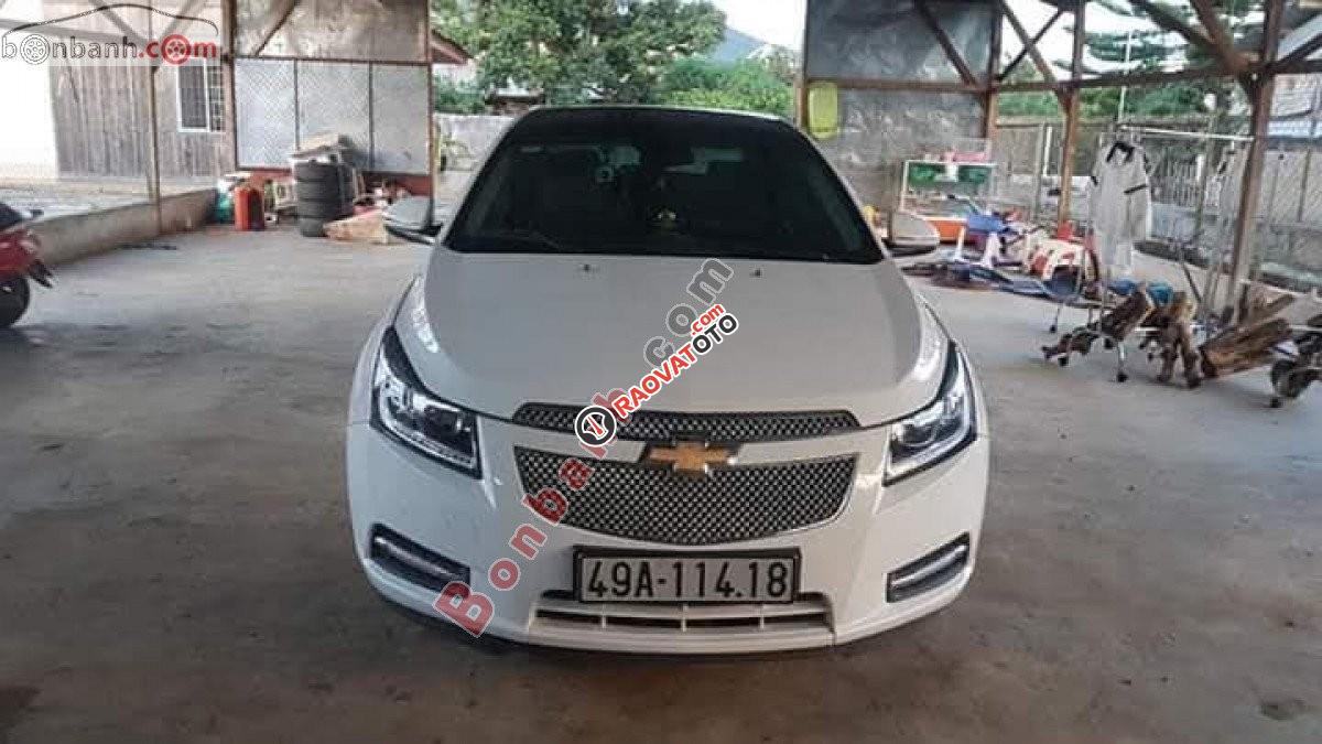 Cần bán xe Chevrolet Cruze LS 1.6 MT 2011, màu trắng, giá cạnh tranh-0