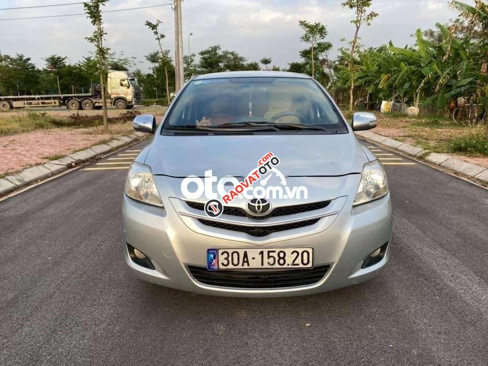 Cần bán Toyota Vios E năm sản xuất 2009, màu bạc, giá tốt-0