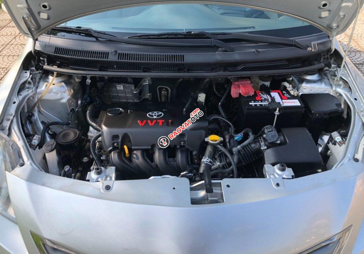 Xe Toyota Vios 1.5 G sản xuất 2013, màu bạc-2