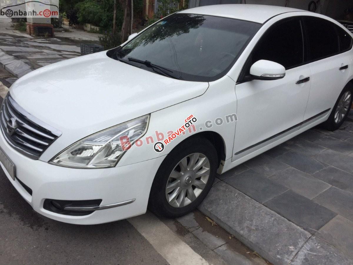 Cần bán xe Nissan Teana 2.0 AT đời 2010, màu trắng, nhập khẩu nguyên chiếc, giá tốt-1