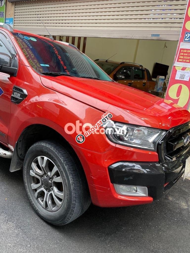 Cần bán xe Ford Ranger Wildtrak 3.2 đời 2015, màu đỏ, xe nhập-9