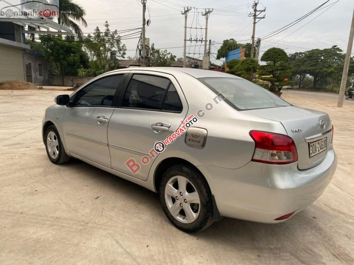 Cần bán Toyota Vios 1.5E 2009, màu bạc, 235 triệu-3