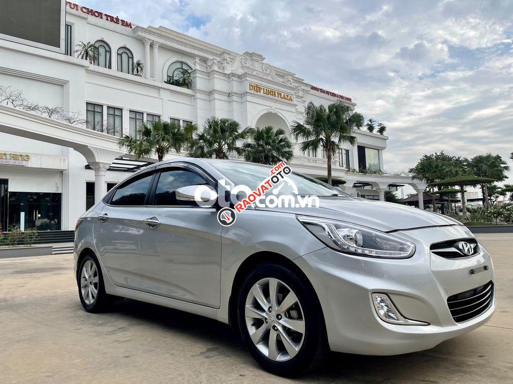 Bán Hyundai Accent Blue đời 2014, màu bạc, nhập khẩu nguyên chiếc số tự động, giá 360tr-3