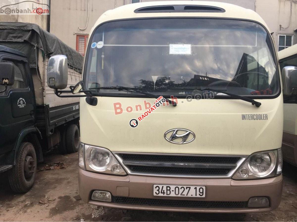 Cần bán Hyundai County năm 2013, màu kem (be)-4