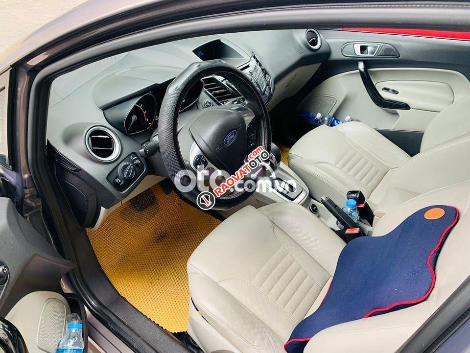 Bán ô tô Ford Fiesta 1.5 Titanium 2016, màu xám-0