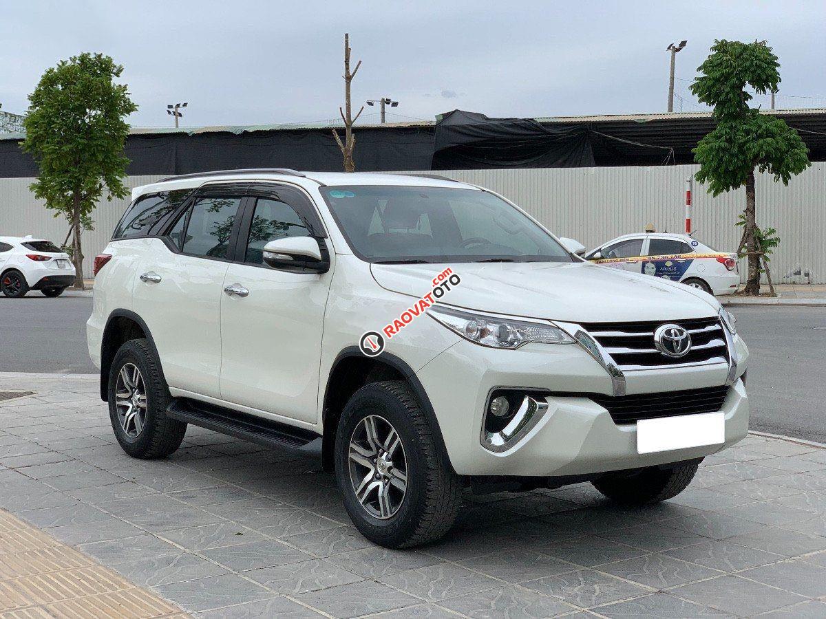 Cần bán xe Toyota Fortuner 2.7V 4x2 AT đời 2016, màu trắng, xe nhập, giá 828tr-0