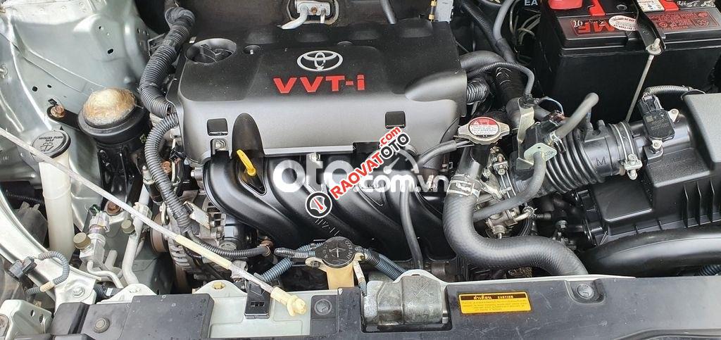 Bán Toyota Vios E sản xuất 2015, màu bạc, giá tốt-3