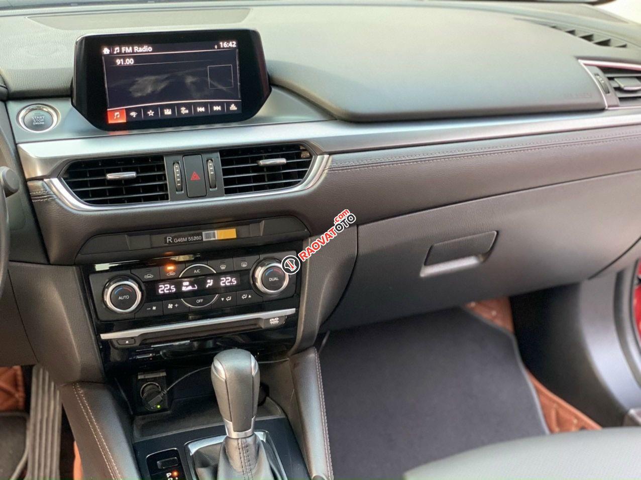 Bán xe Mazda 6 2.0L Premium năm 2017, giá 715tr-5