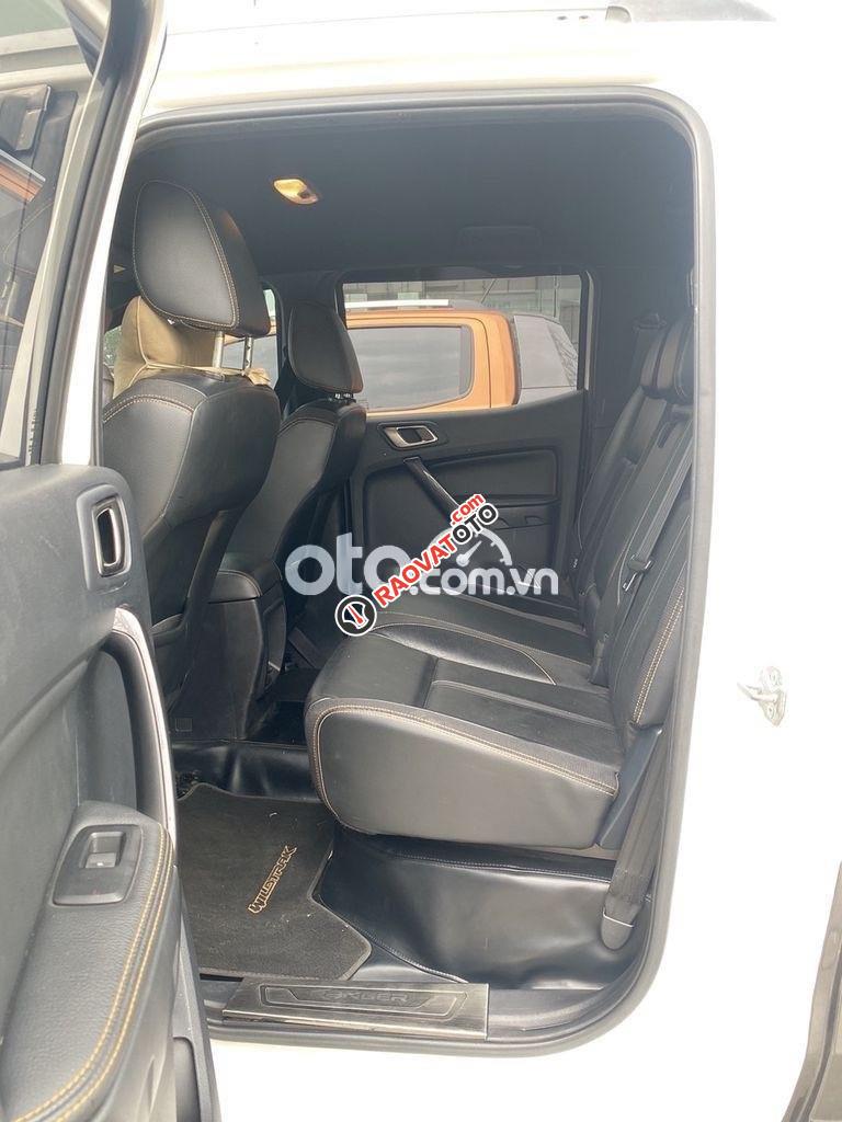 Cần bán gấp Ford Ranger Wildtrak năm sản xuất 2018, màu trắng, nhập khẩu nguyên chiếc, giá 820tr-3