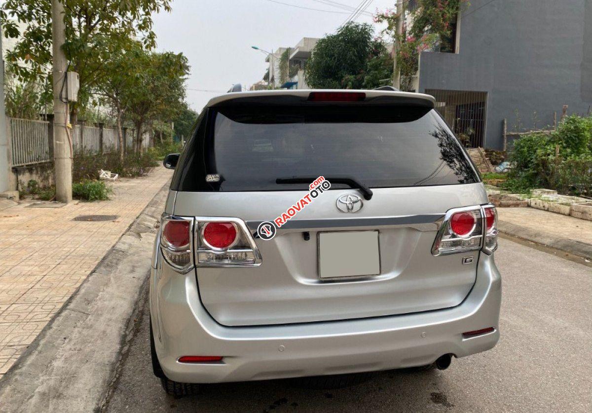 Bán Toyota Fortuner G sản xuất năm 2013, màu bạc còn mới-1