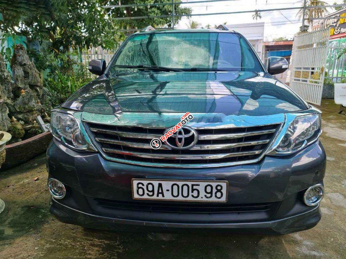 Cần bán lại xe Toyota Fortuner 2.5G 2012, màu đen còn mới-4