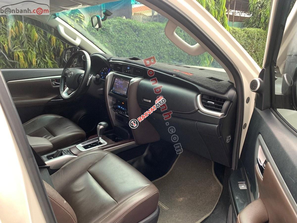 Bán Toyota Fortuner 2.7V sản xuất 2017, màu trắng, nhập khẩu, giá 845tr-1