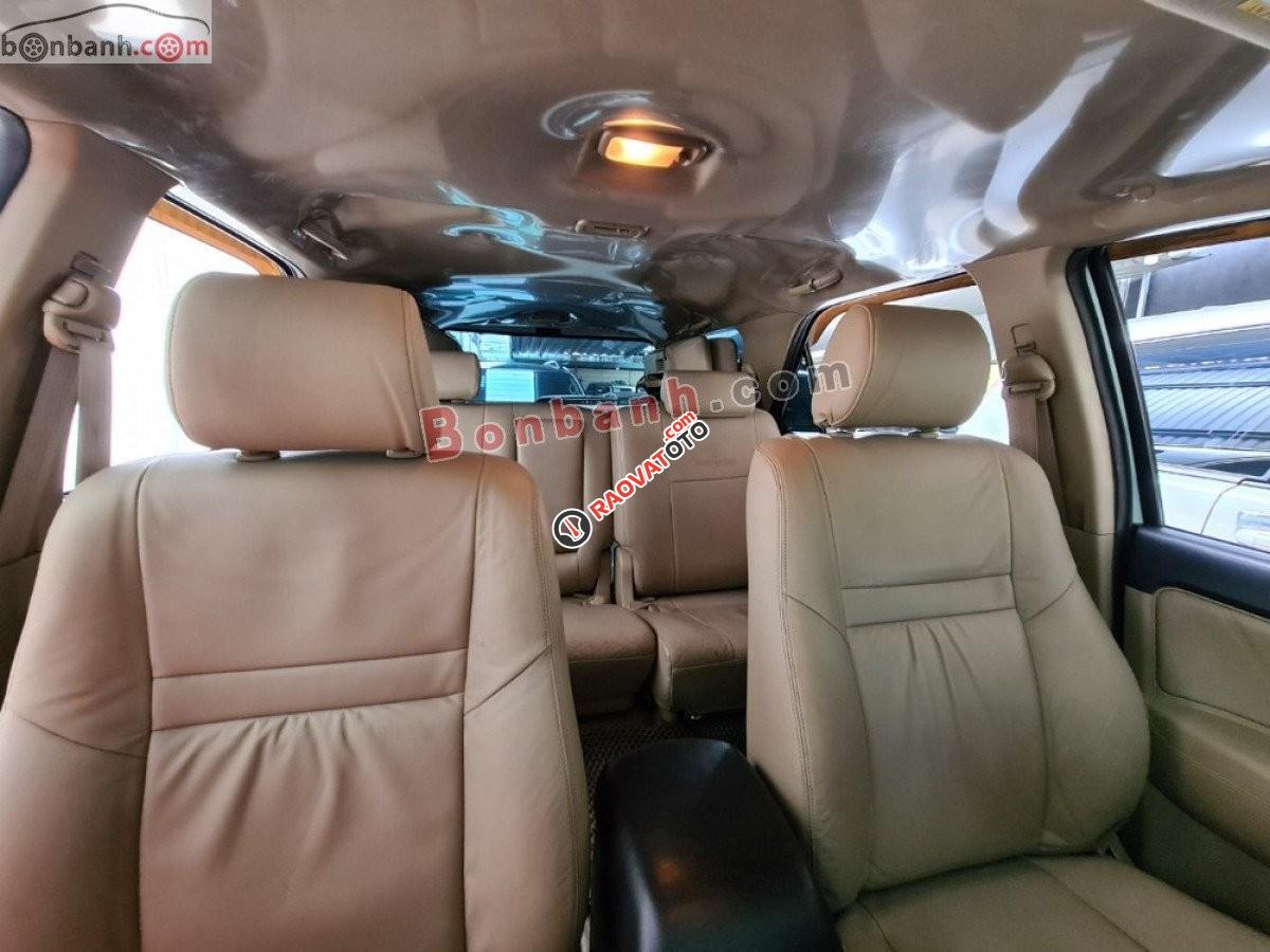 Bán ô tô Toyota Fortuner 2.7V 4x2 AT sản xuất 2015, màu bạc-2