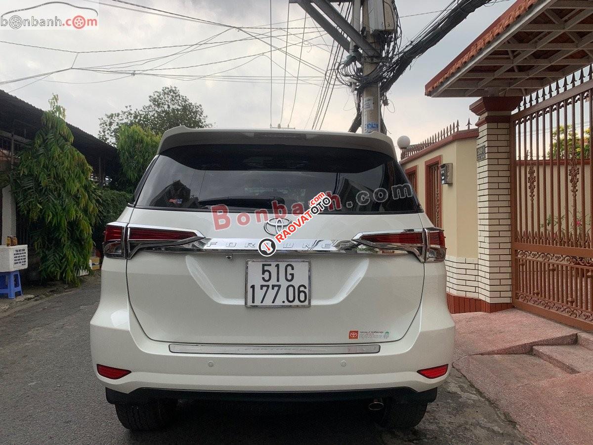 Bán Toyota Fortuner 2.7V sản xuất 2017, màu trắng, nhập khẩu, giá 845tr-7