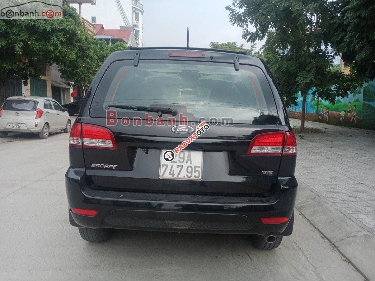 Cần bán xe Ford Escape AT năm sản xuất 2009, màu đen còn mới-3