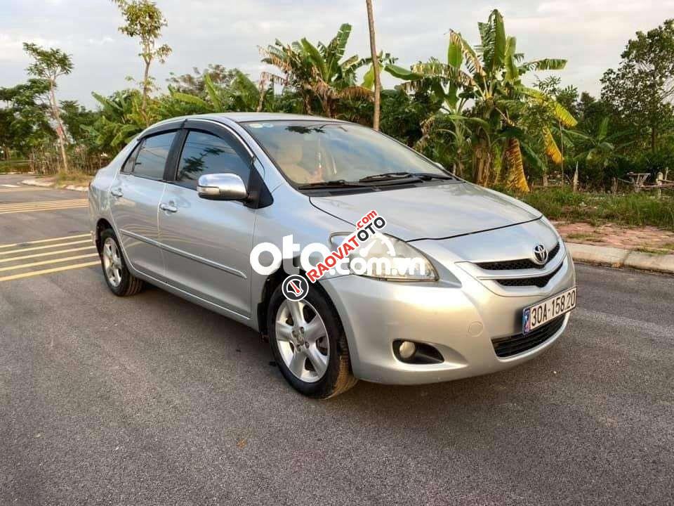 Cần bán Toyota Vios E năm sản xuất 2009, màu bạc, giá tốt-1