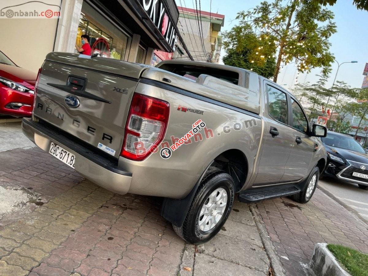 Bán Ford Ranger XLS 2.2L 4x2 MT sản xuất năm 2017, xe nhập chính chủ-6