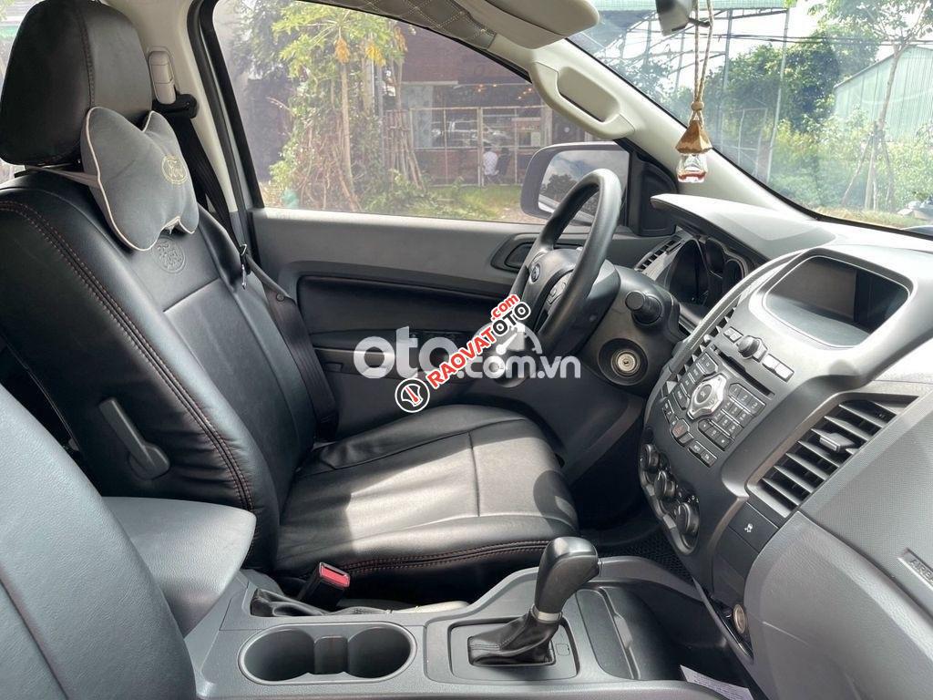 Bán Ford Ranger XLS AT sản xuất năm 2017, màu xám, nhập khẩu nguyên chiếc-3