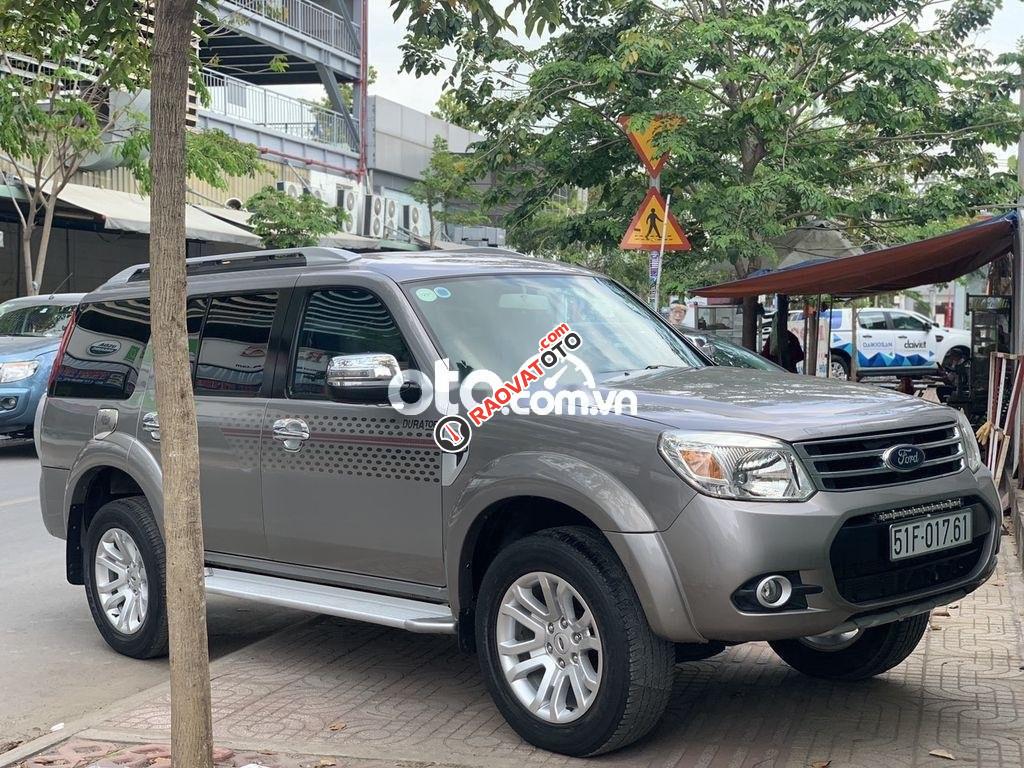 Bán Ford Everest MT đời 2015, màu xám số sàn-6