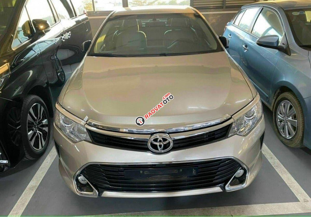 Cần bán lại xe Toyota Camry 2.0E đời 2017-0