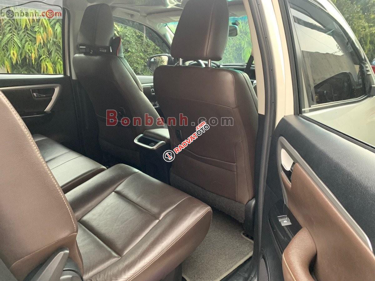 Bán Toyota Fortuner 2.7V sản xuất 2017, màu trắng, nhập khẩu, giá 845tr-3