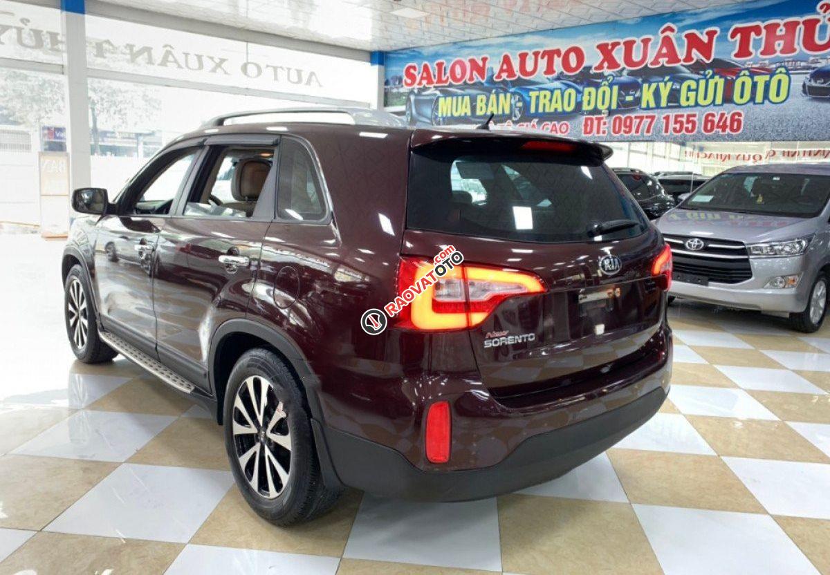 Xe Kia Sorento 2.4 đời 2016, màu đỏ còn mới, giá tốt-5