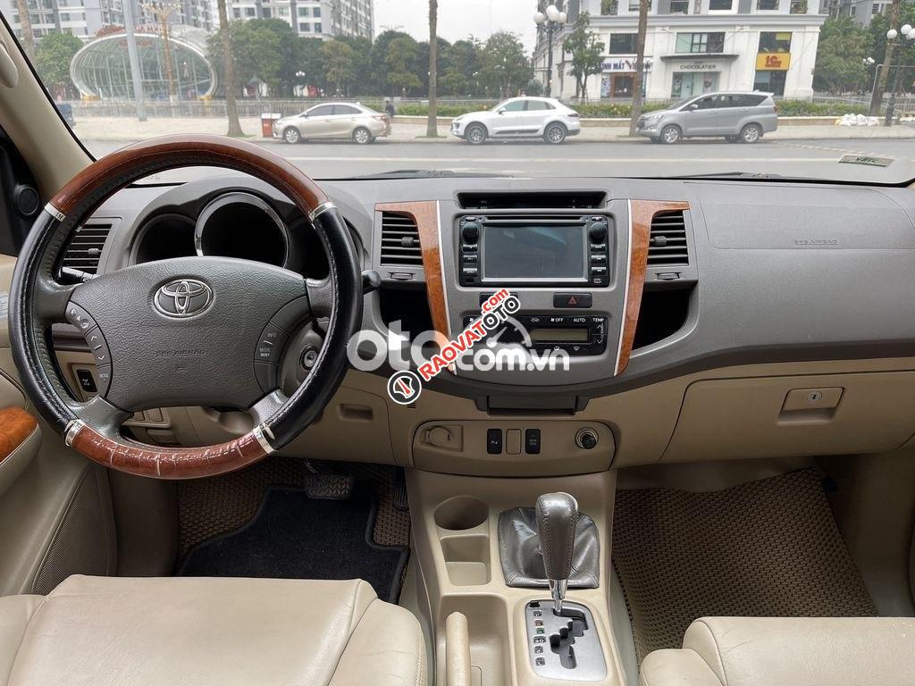 Bán ô tô Toyota Fortuner Sportivo đời 2011, màu trắng như mới, giá tốt-5