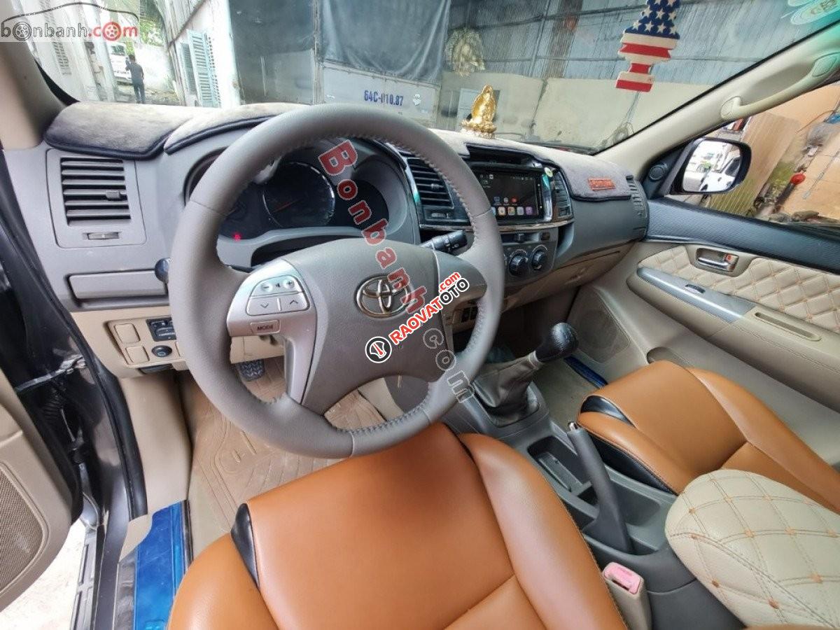 Bán Toyota Fortuner 2.5 G sản xuất năm 2012, màu xám, giá 485tr-3