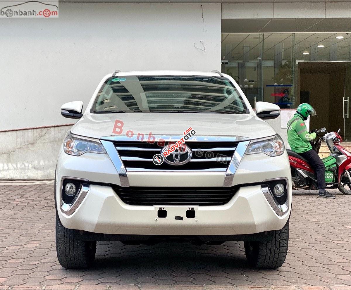 Cần bán Toyota Fortuner 2.7V 2017, màu trắng, xe nhập, 845tr-9
