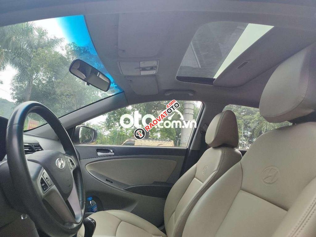 Cần bán gấp Hyundai Accent Blue sản xuất 2014, màu trắng, xe nhập-1