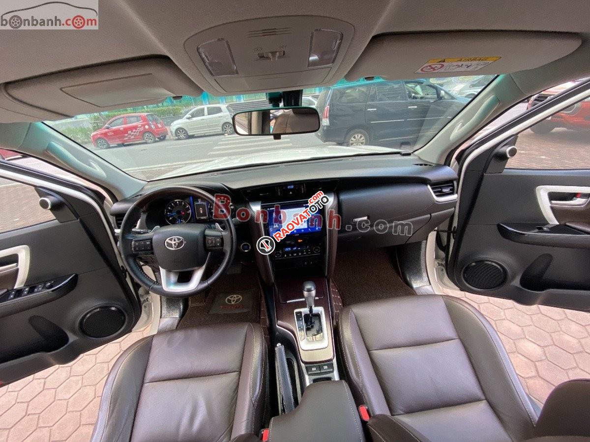 Cần bán Toyota Fortuner 2.7V 2017, màu trắng, xe nhập, 845tr-0