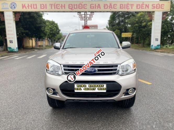 Bán xe Ford Everest 4x2 MT năm 2015, màu phấn hồng còn mới, 520 triệu-0