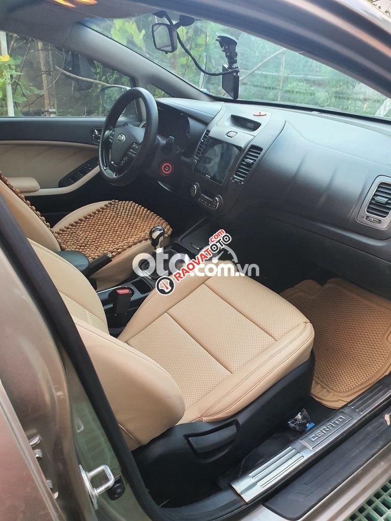 Cần bán lại xe Kia Cerato MT sản xuất 2017, nhập khẩu nguyên chiếc còn mới-0