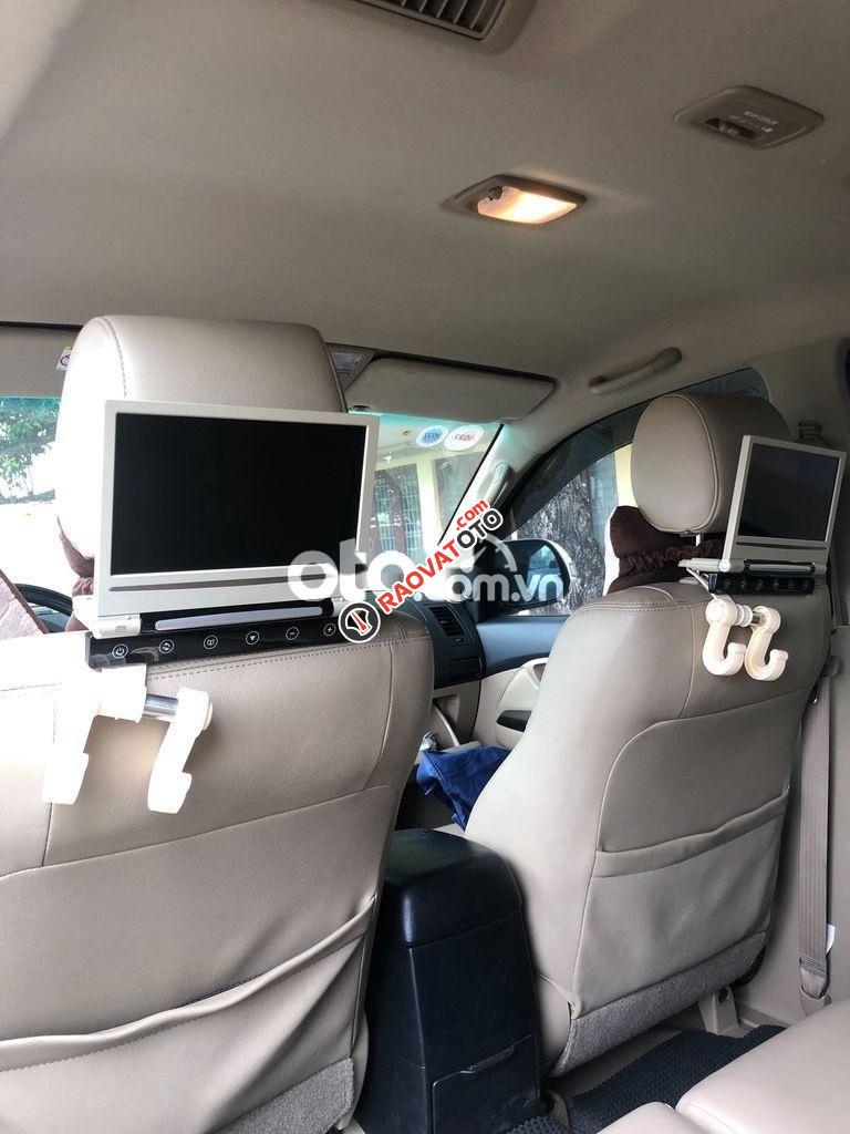 Cần bán xe Toyota Fortuner TRD đời 2016, màu trắng còn mới, giá 800tr-2