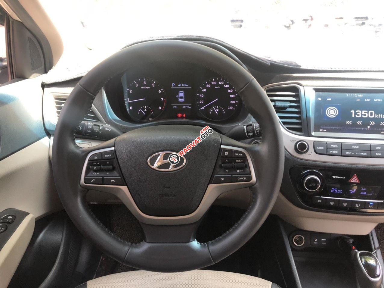 Hyundai Accent bản đặc biệt sản xuất 2019, nội thất và máy zin-1