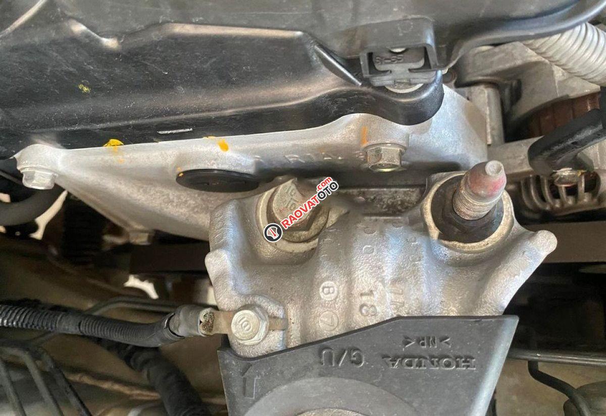 Cần bán gấp Honda Civic 1.8 AT sản xuất năm 2015, màu trắng-2