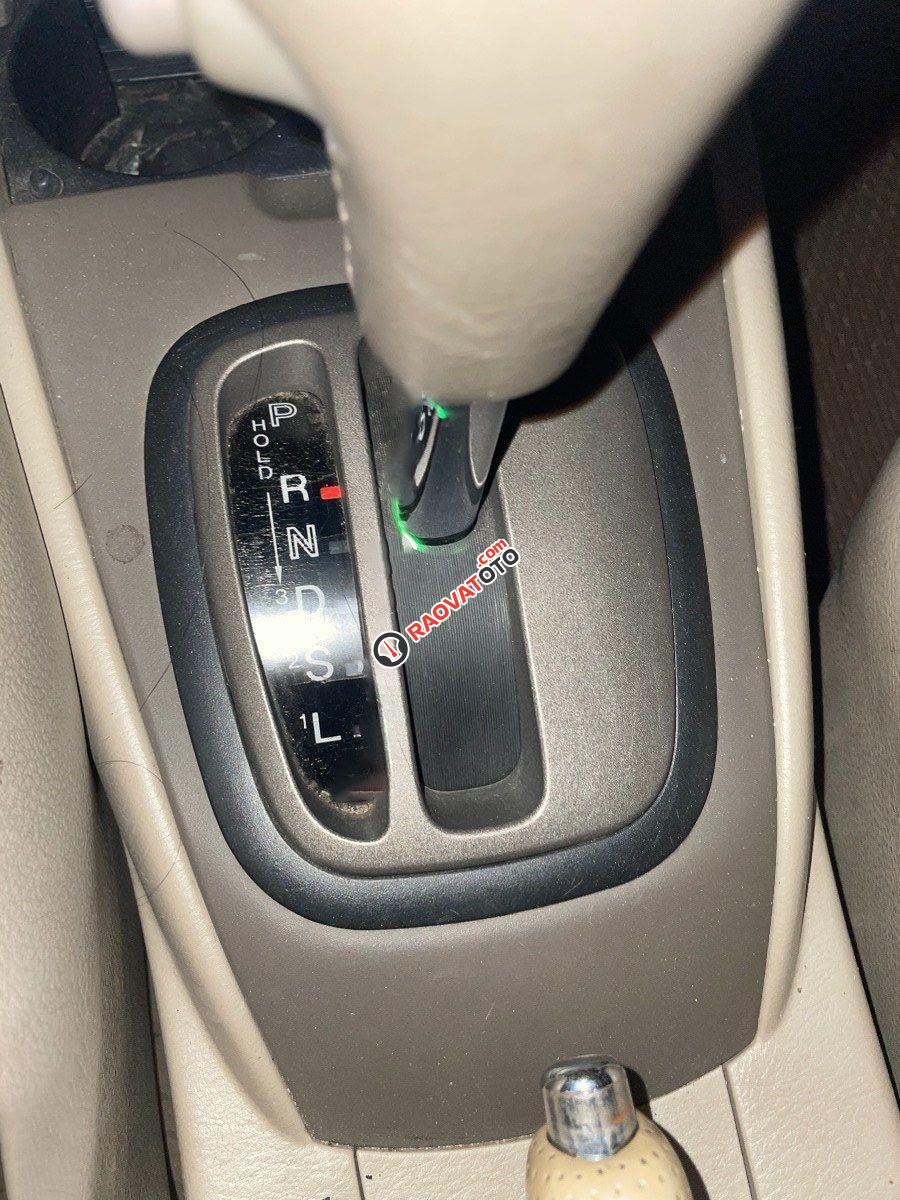 Cần bán Ford Laser sản xuất năm 2005, màu đen, nhập khẩu nguyên chiếc-1