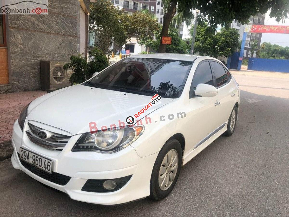 Cần bán lại xe Hyundai Avante 1.6 MT đời 2013, màu trắng, 260 triệu-2