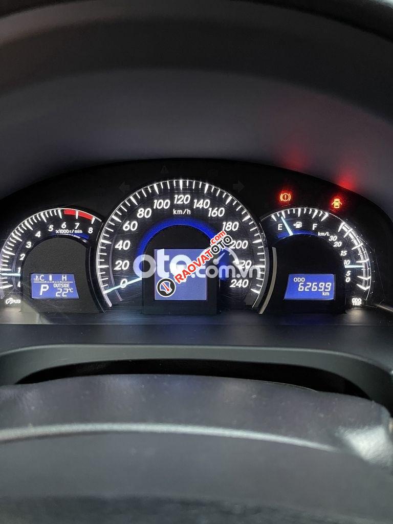 Cần bán lại xe Toyota Camry 2.0E sản xuất 2014, màu đen chính chủ-5