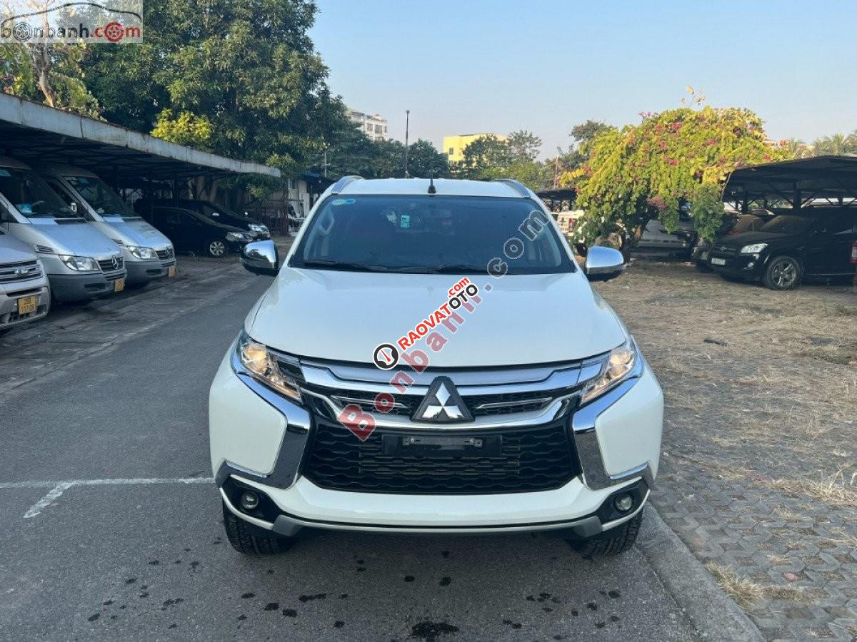Cần bán xe Mitsubishi Pajero đời 2019, màu trắng, xe nhập  -0