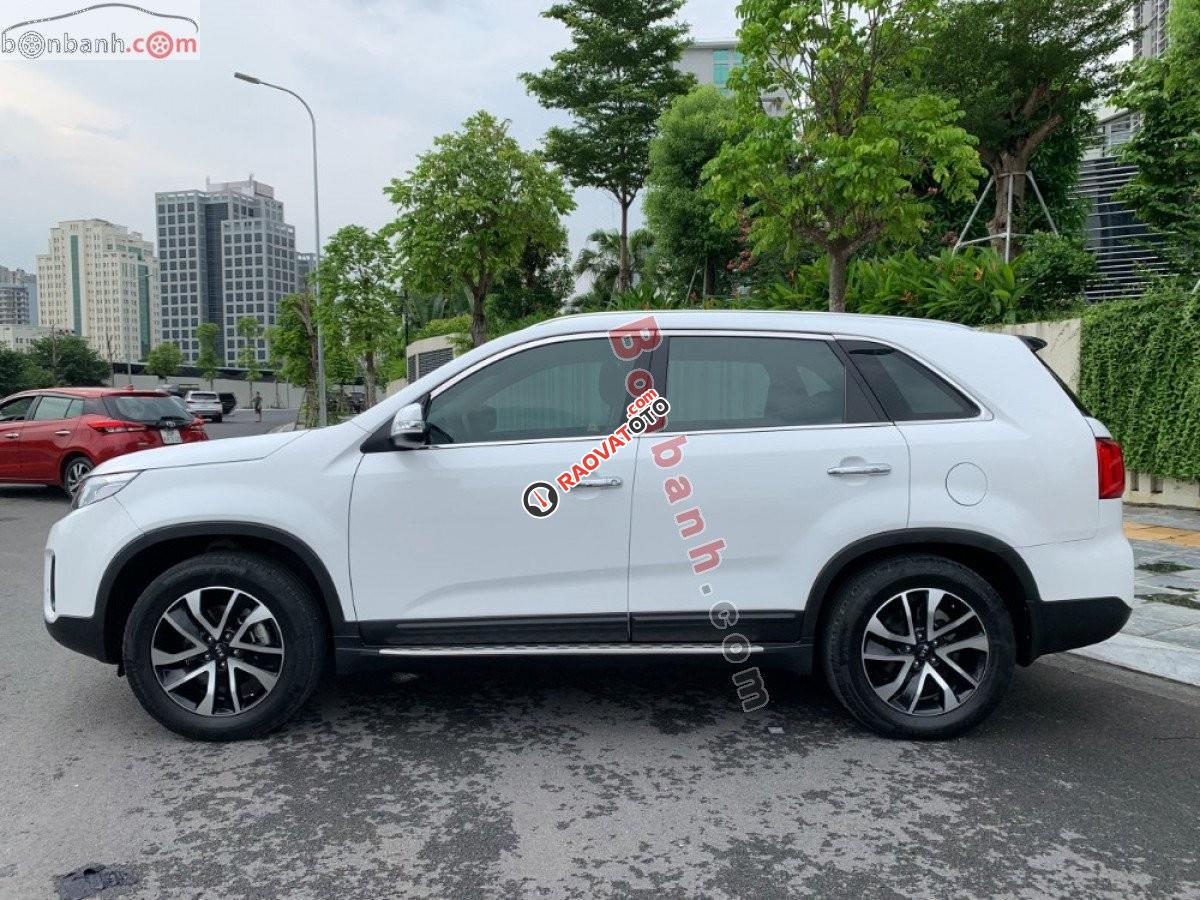 Cần bán xe Kia Sorento GAT 2018, màu trắng-2