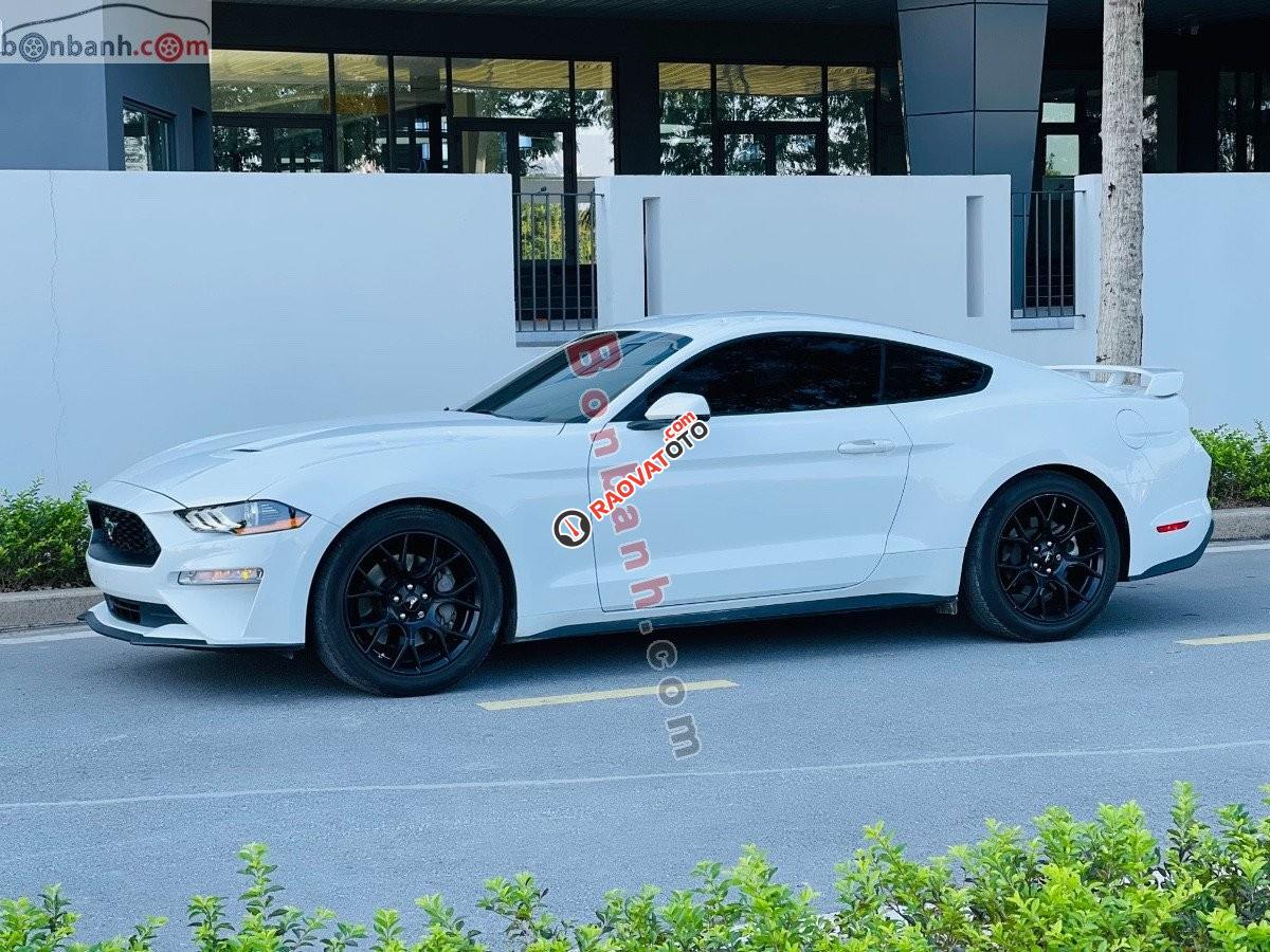 Cần bán Ford Mustang Premium Fastback đời 2019, màu trắng, nhập khẩu-7