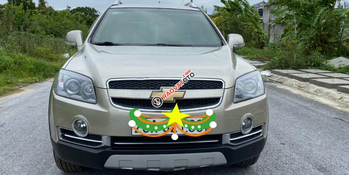 Cần bán lại xe Chevrolet Captiva LTZ sản xuất 2010, màu vàng-0