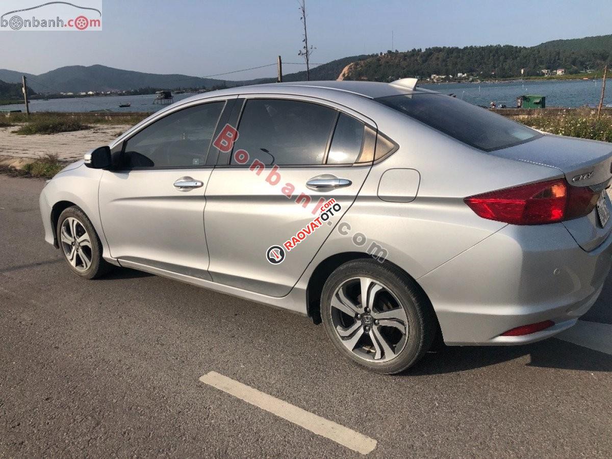 Cần bán gấp Honda City 1.5AT sản xuất năm 2015, màu bạc  -6